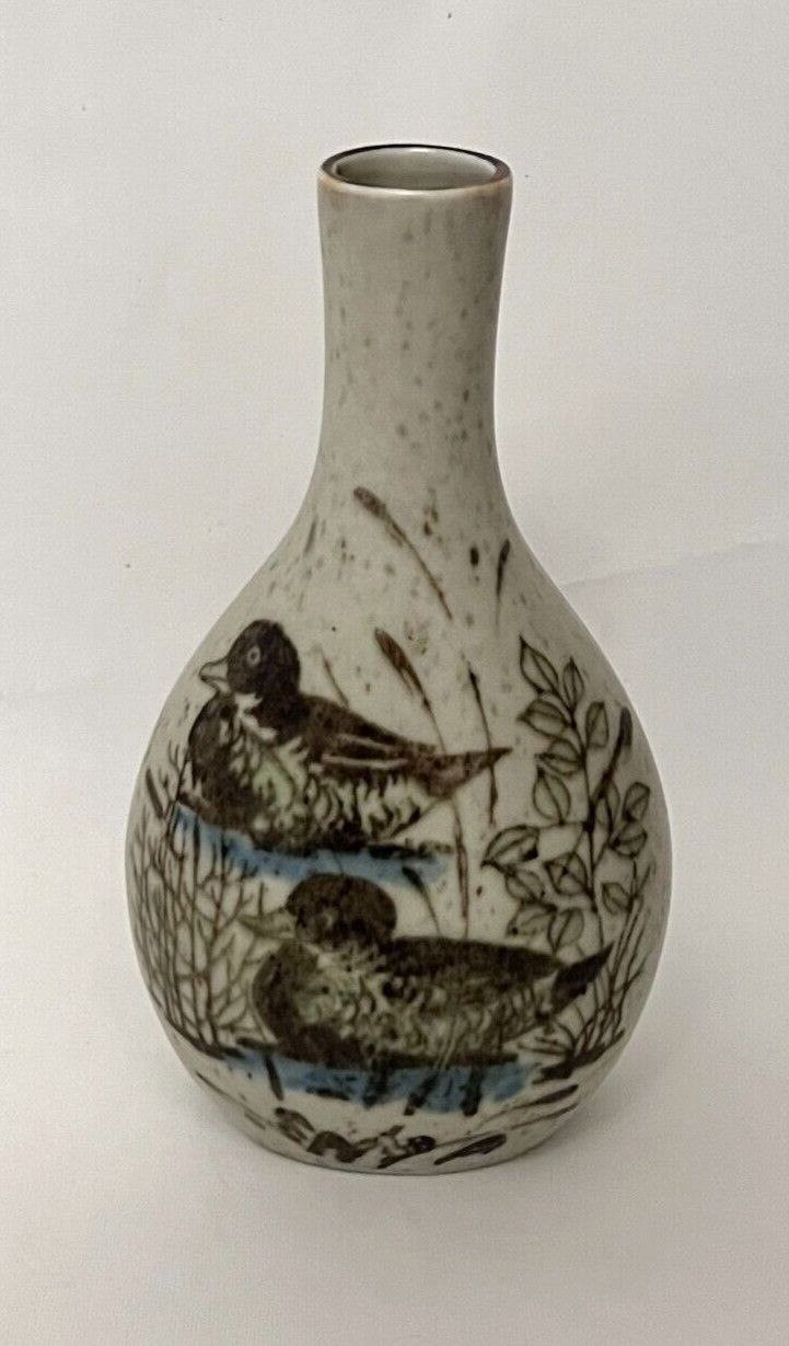 Wildlife Rescue Stoneware  VASE DUCKS  7 1/2”