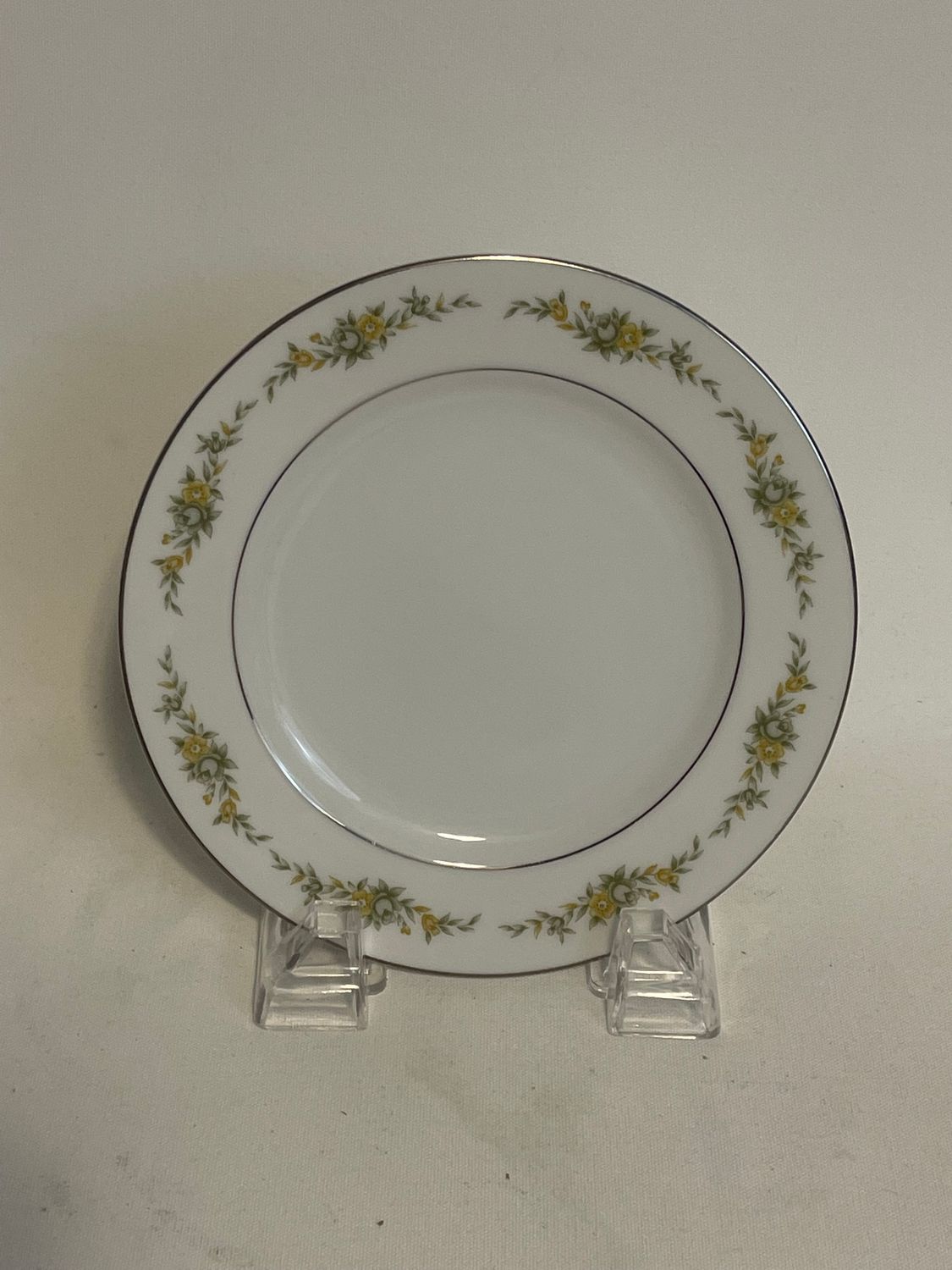 WESTCHESTER SALAD PLATE 7 3/4"