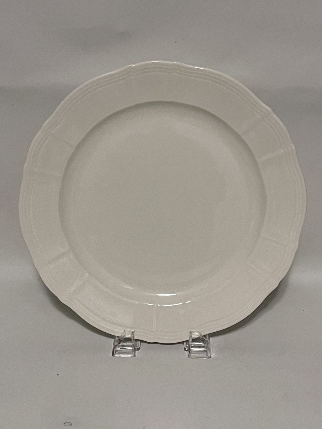 HALLMARK CHOP- PLATE 12"