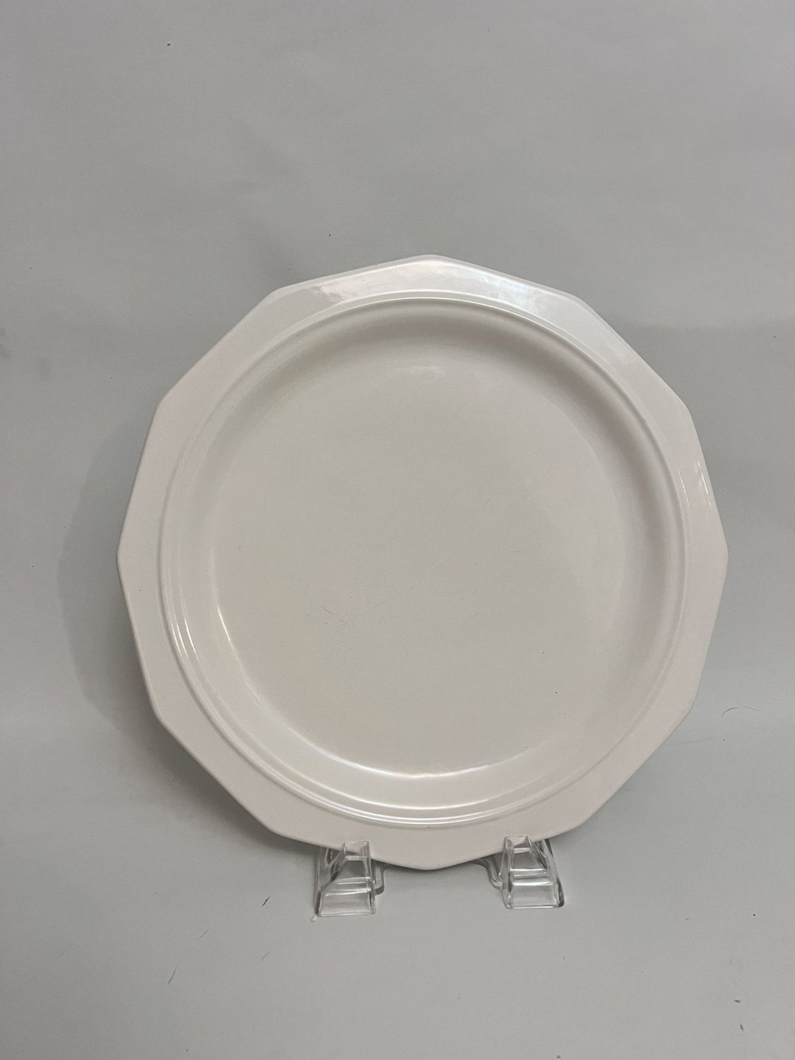 HERITAGE WHITE DINNER PLATE 10 3/8"