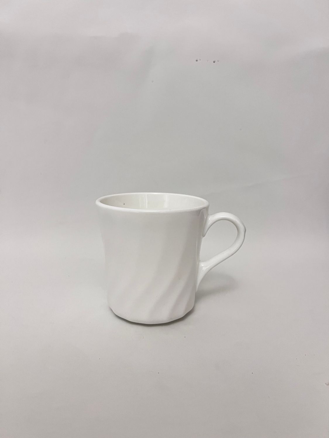 SWIRL BRISAS 9 OZ. MUG 3 1/4"