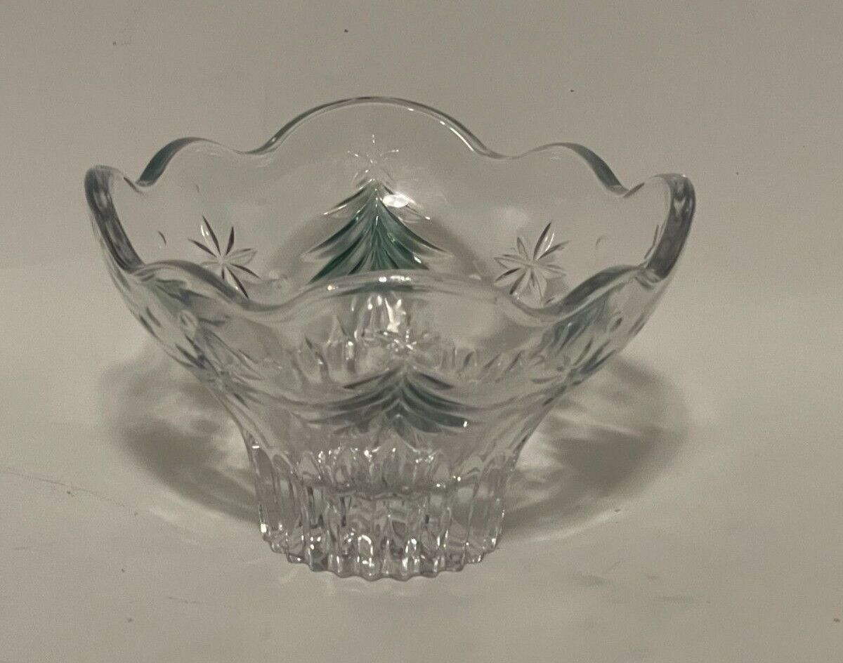 CHRISTMAS NIGHT GREEN BOWL 6 1/8" X 4"