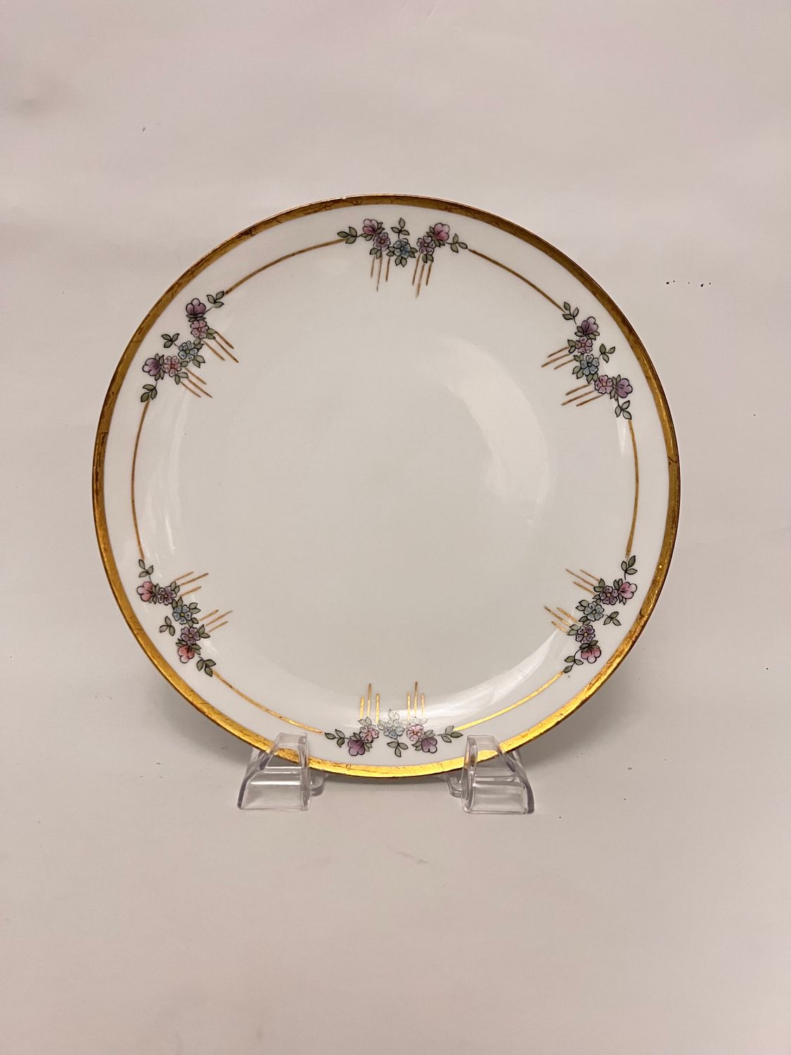 J ARTHUR LUNCHEON PLATE