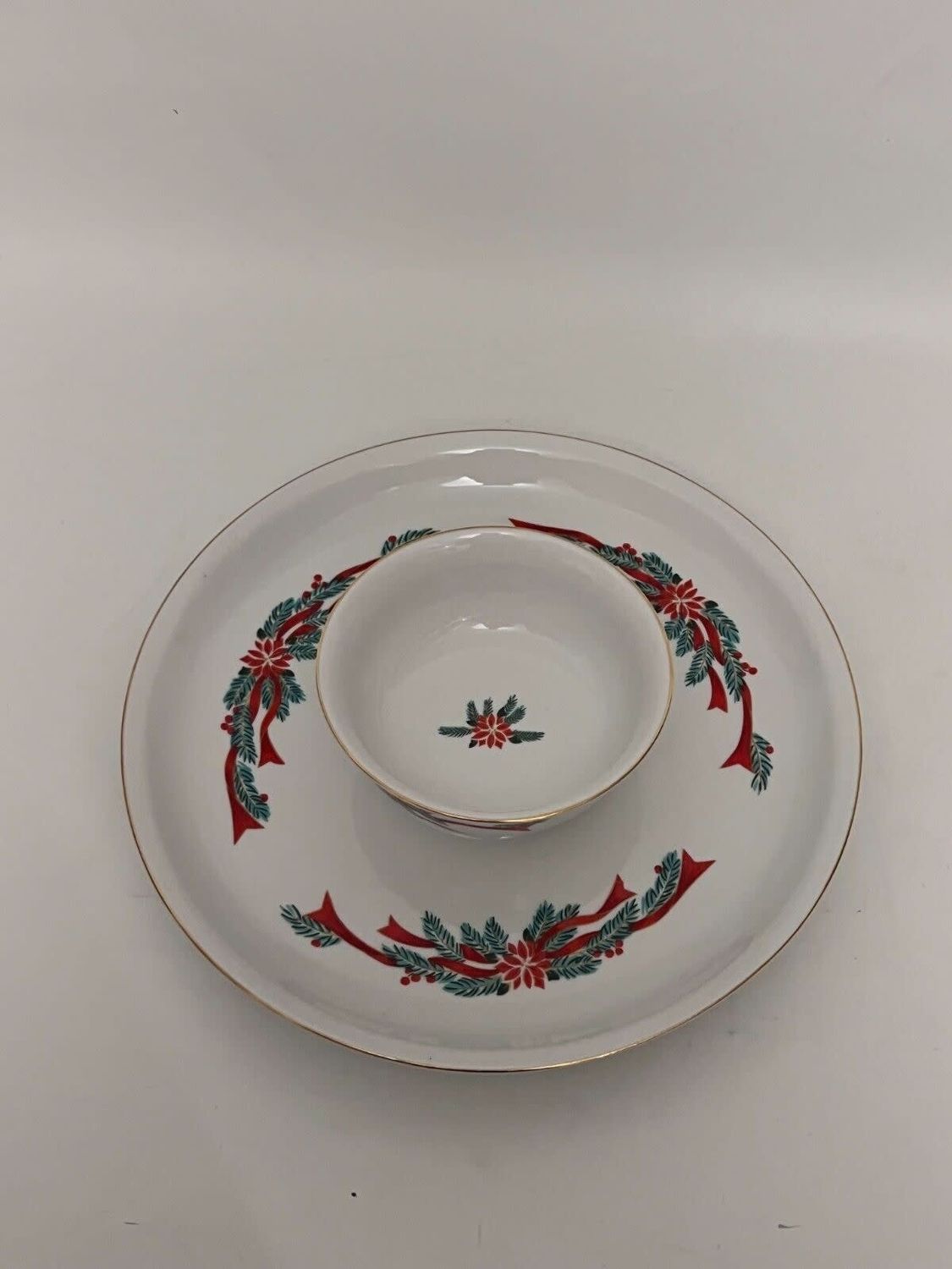 POINSETTIA &amp; RIBBONS CHIP AND DIP BOWL