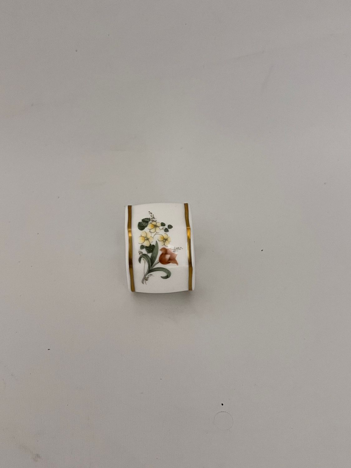 Mirabelle Napkin Ring   1 3/4" WIDE