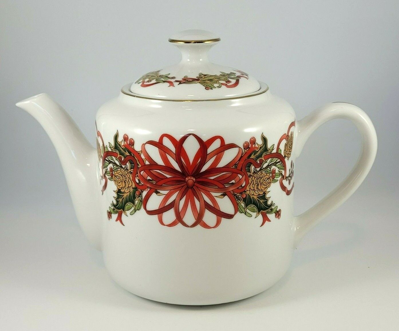 CHRISTMAS GARLAND TEAPOT 36 OZ