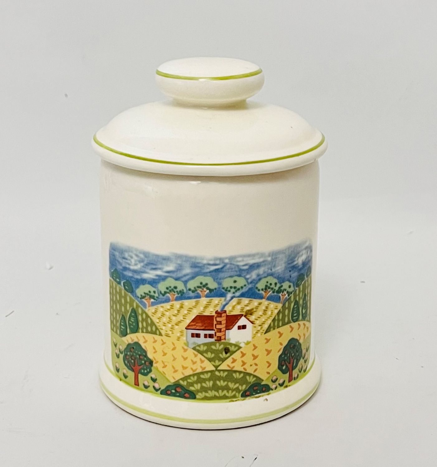 COUNTRY COTTAGE SMALL CANISTER 5 3/8"