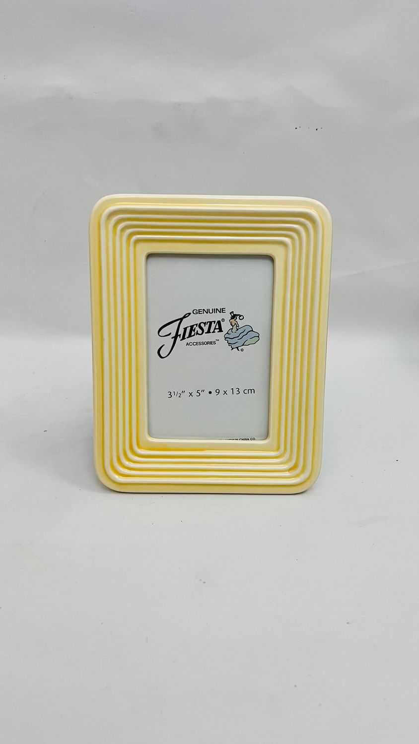 FIESTA YELLOW FRAME 3.5 X 5'