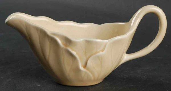 LOTUS-SAND GRAVY BOAT