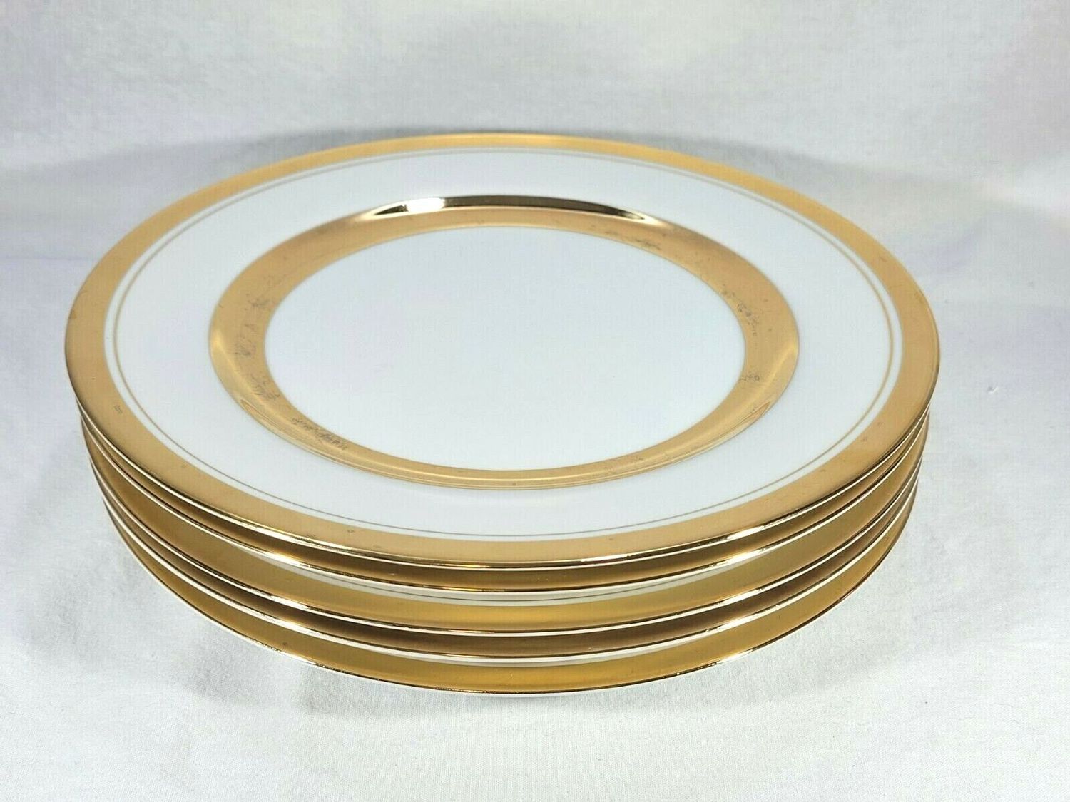 CHOKIN LAL DECORATIVE GOLD PLATE SET