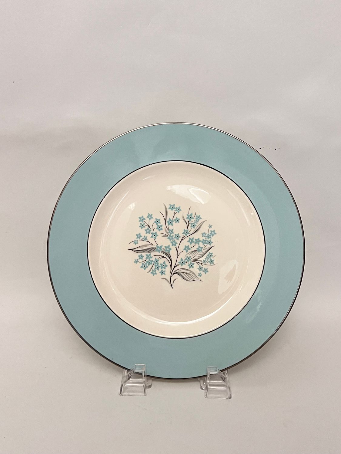 BLUE LACE DINNER PLATE 10 1/8"