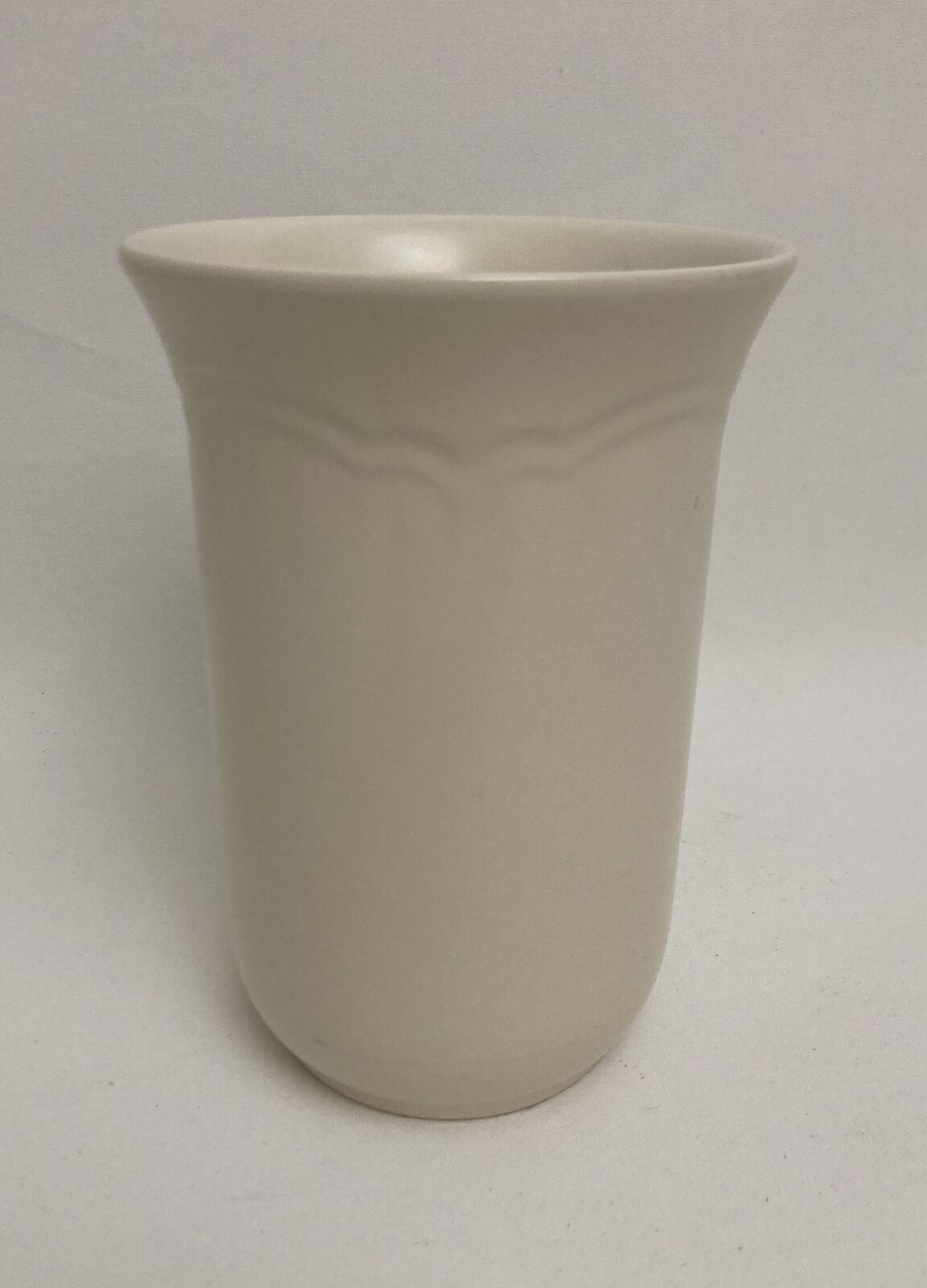 COLOR MEDLEY BUFF - MATTE UTENSIL HOLDER 6 3/4"