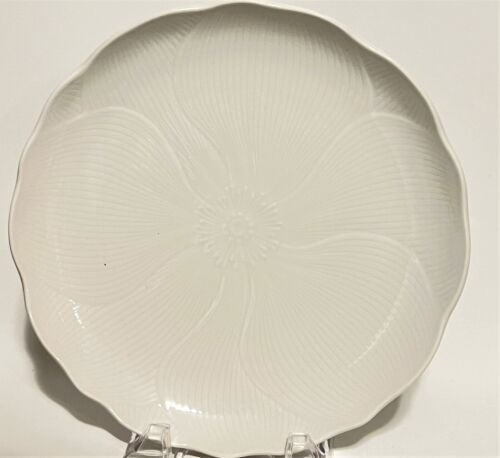 MAGNOLIA SALAD PLATE 9 1/4"