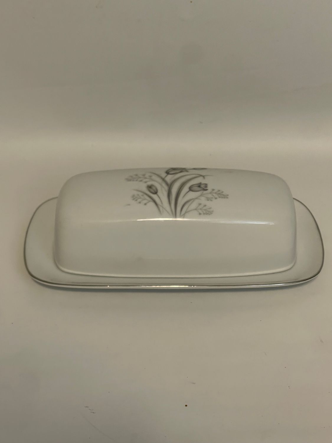 ROYAL ELEGANCE 1/4 BUTTER DISH