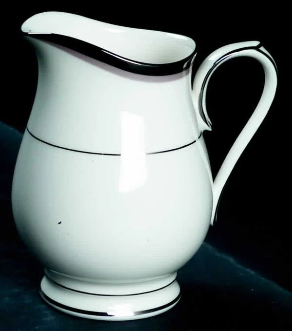PLATINUM LIGHTS CREAMER 8 OZ