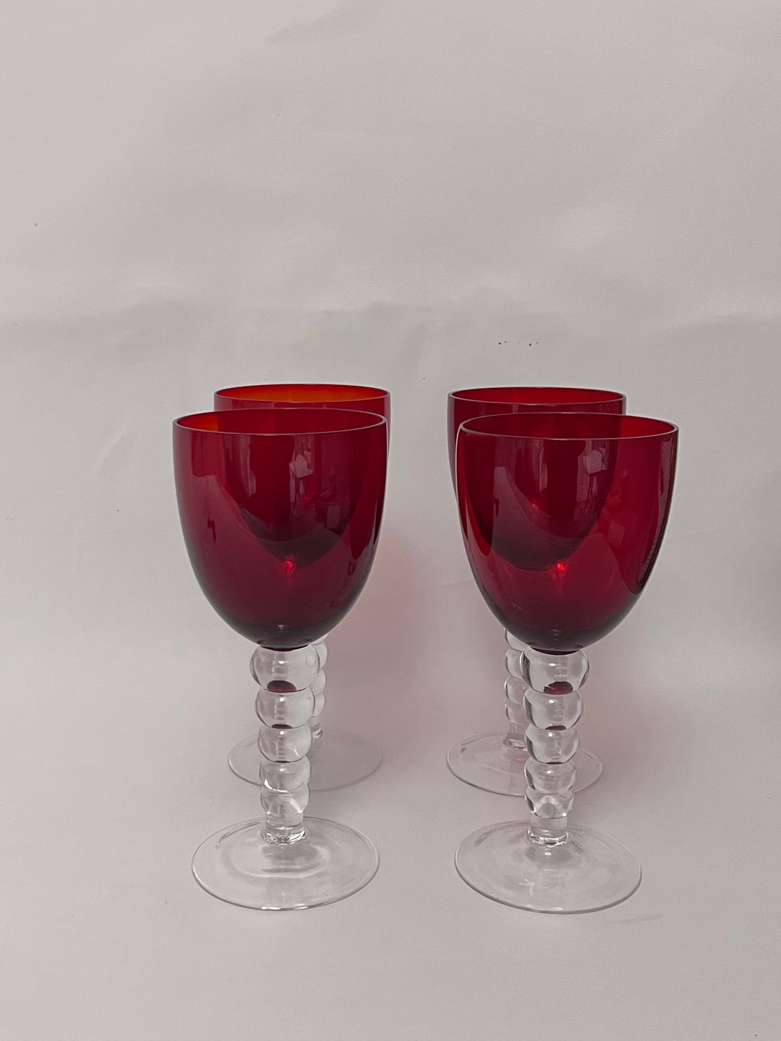 RUBY WINE GLASS STACK BUBBLE SET OF 4