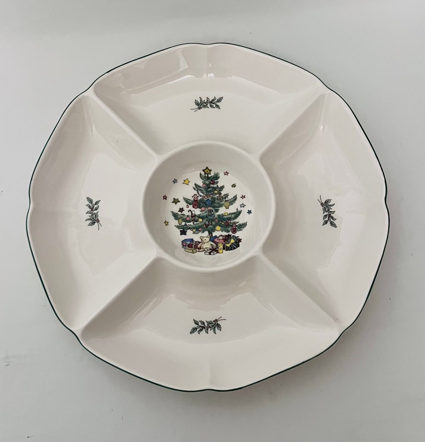 HAPPY HOLIDAYS HOR D'OEUVRES 5 PART