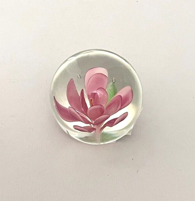 GLASS FLOWER PAPERWEIGHT PINK 2"