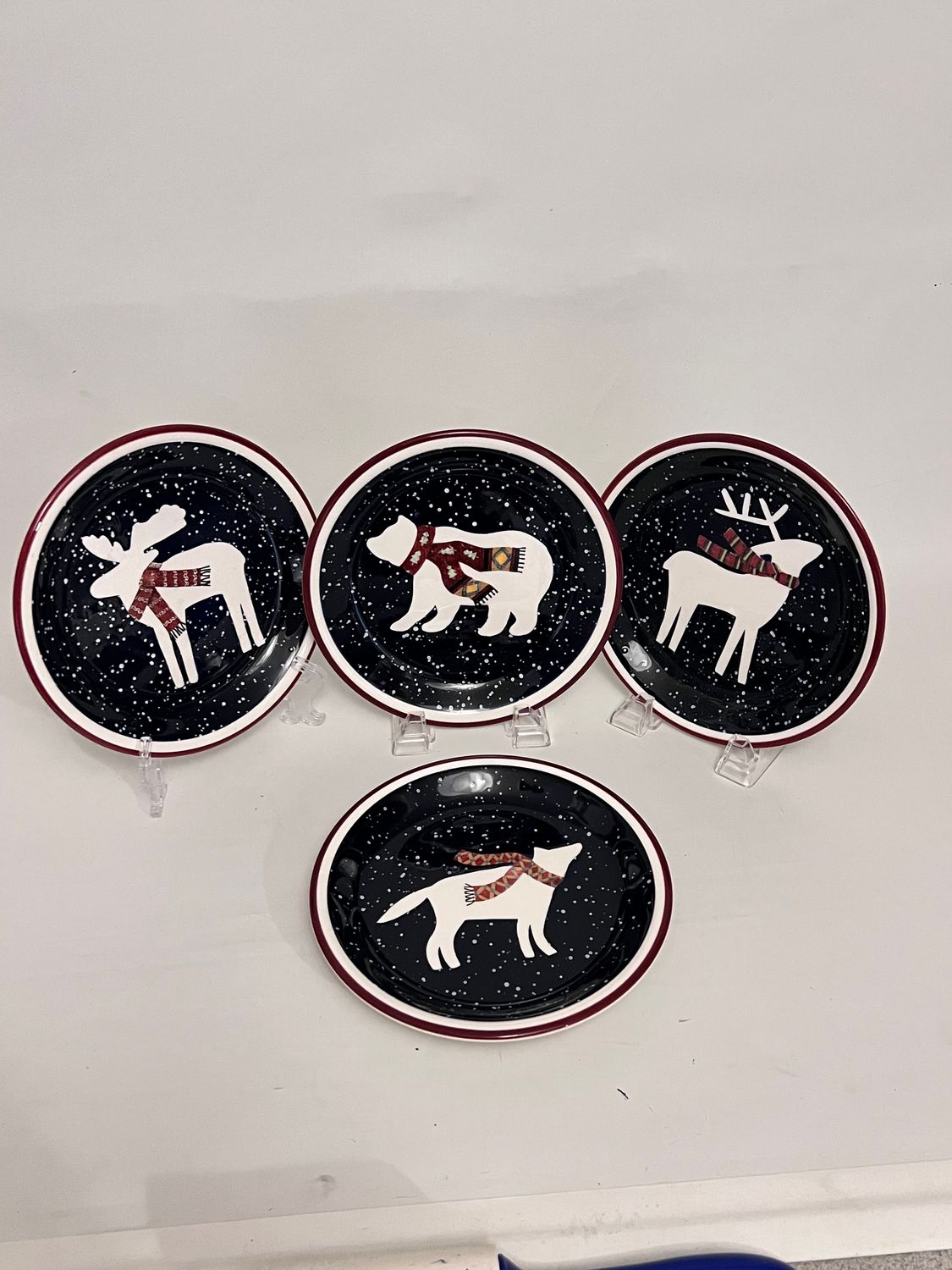 SNOW FLURRIES 8" SALAD PLATES SET OF 4 IN BOX