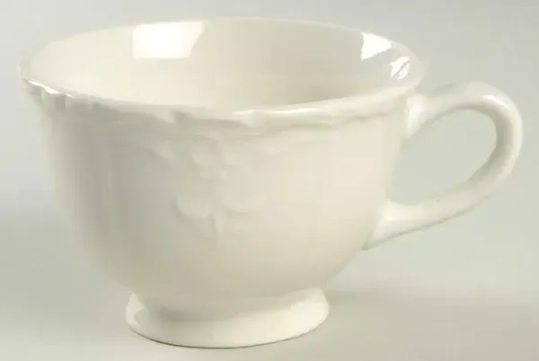 VERSAILLES OFF-WHITE CUP FOOTED 4 1/8"