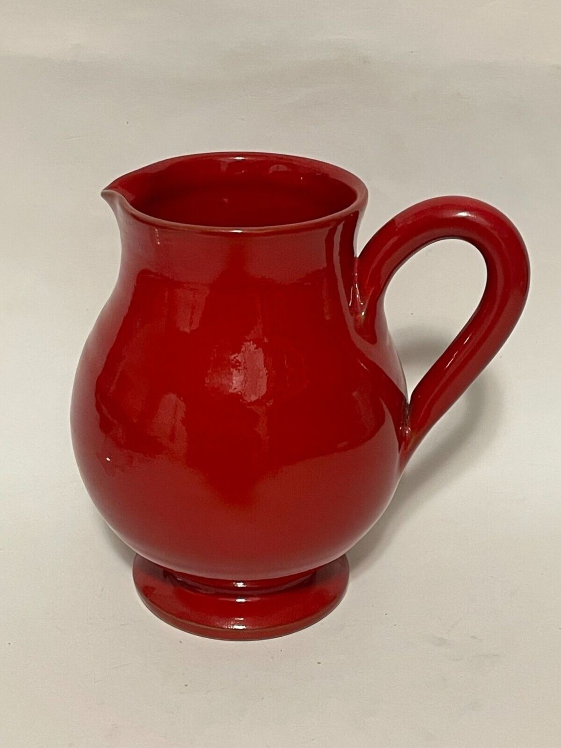 PITCHER RED MADE IN ITALY 64 OZ