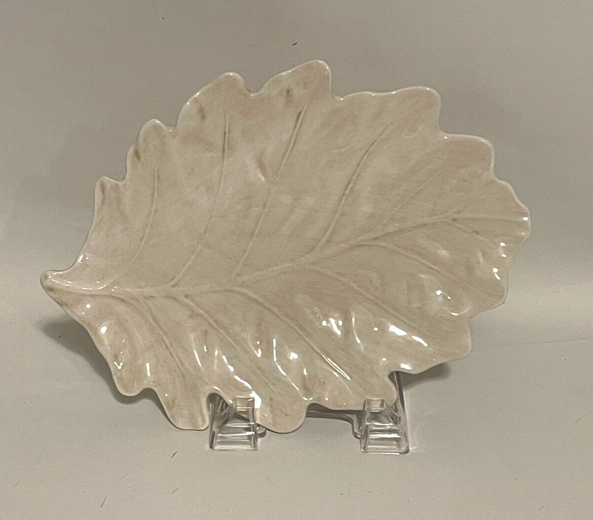 LEAF PLATE IVORY MADE IN ITALY 10.5"