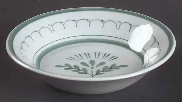 GREEN THISTLE FRUIT BOWL 5"