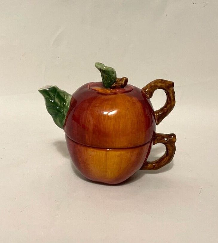 APPLE TEAPOT FOR ONE 6"