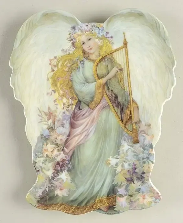 A SYMPHONY OF ANGELS  7 1/2" SERENITY'S SONG