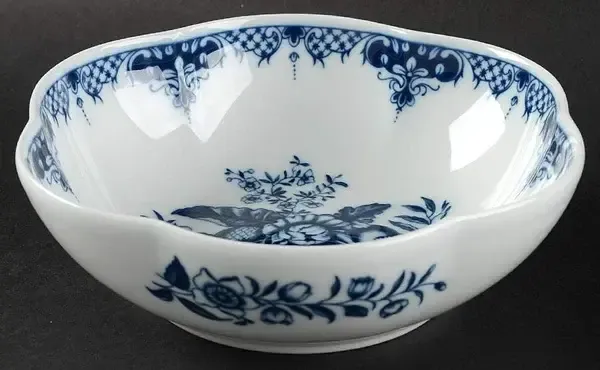 HANBURY DISH SCALLOPED ROUND 6 5/8"