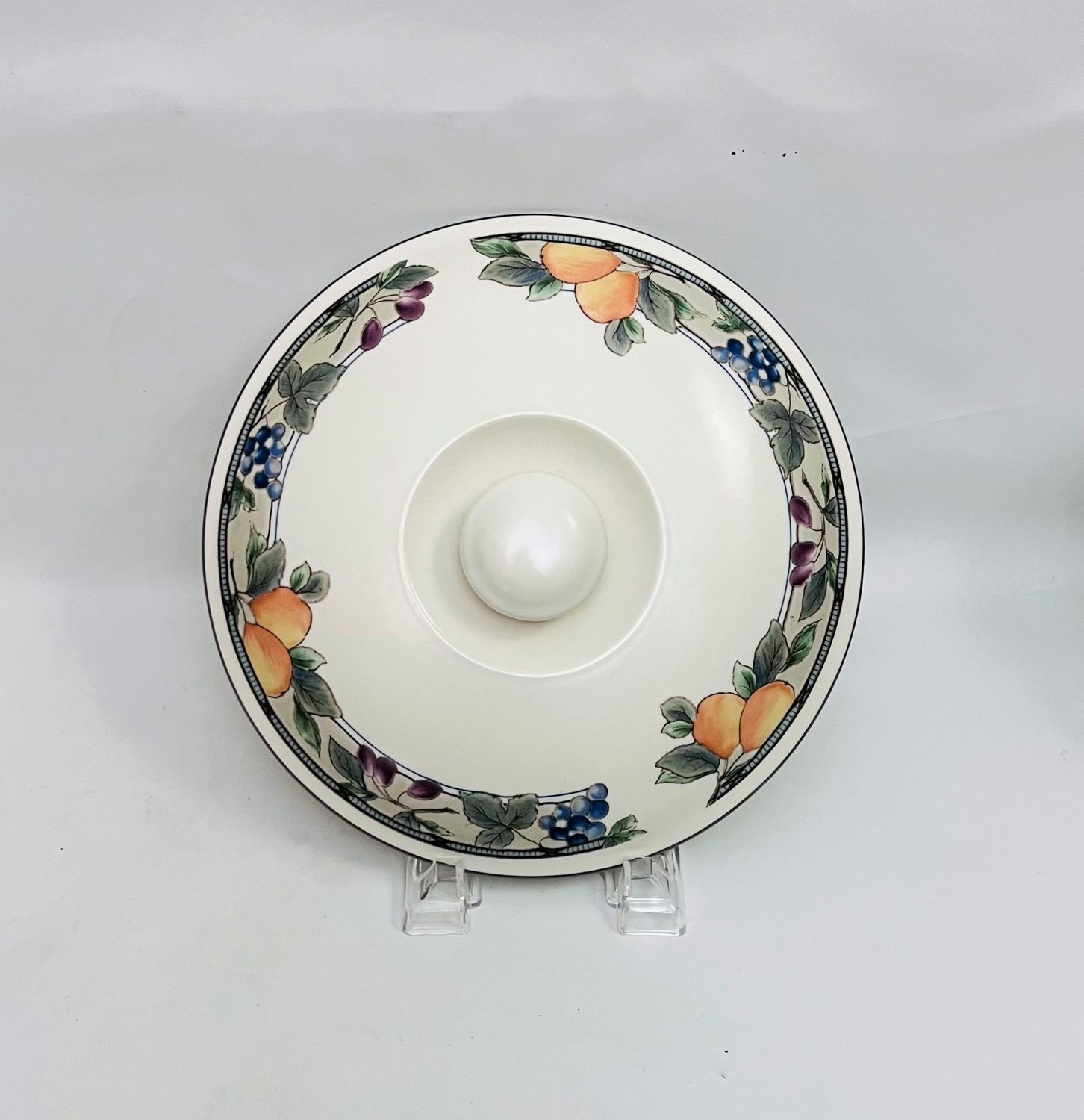 GARDEN HARVEST LID ROUND CASSEROLE