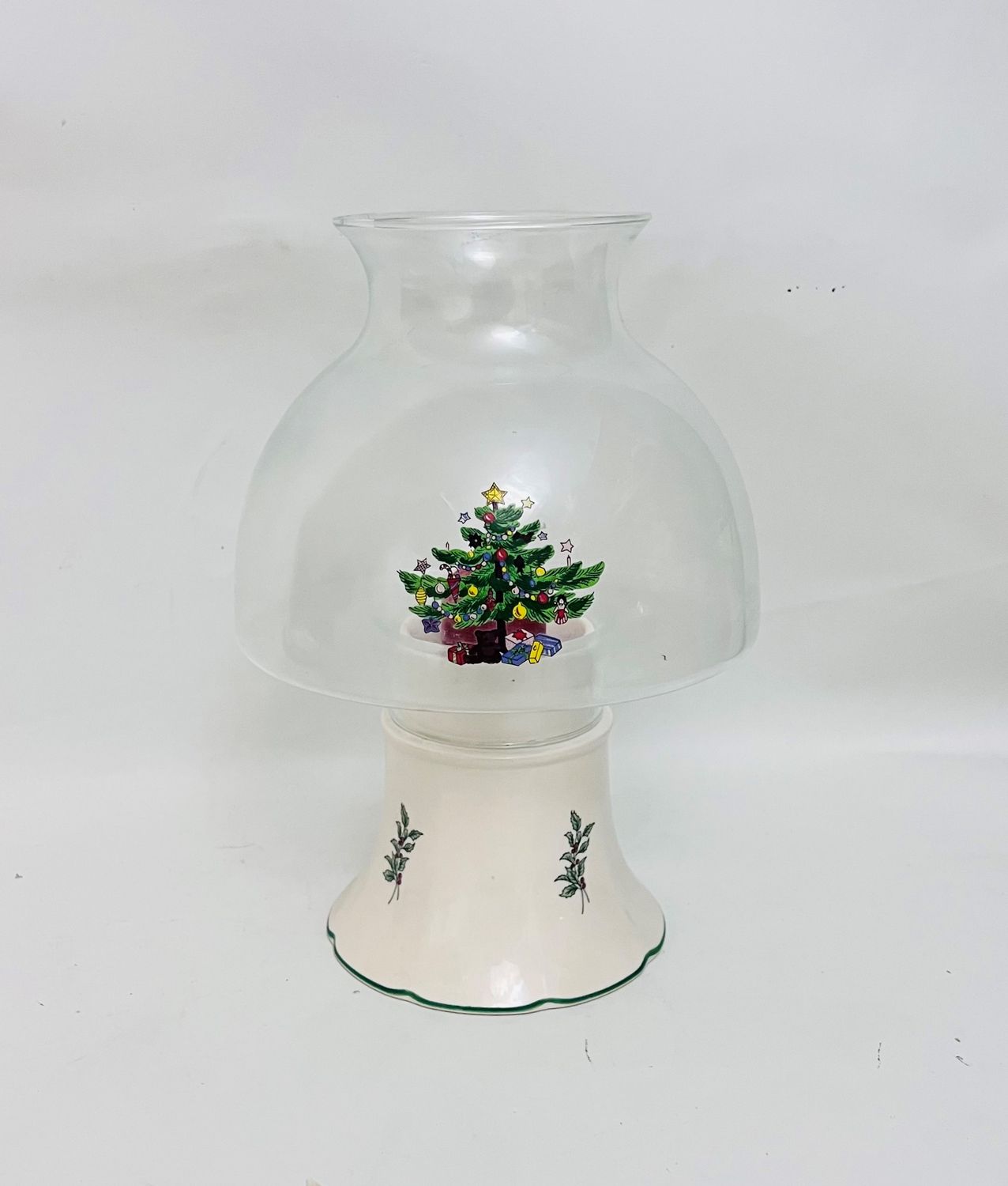 HAPPY HOLIDAY HURRRICANE LAMP