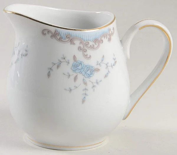SEVILLE CREAMER 8OZ 3 3/4"