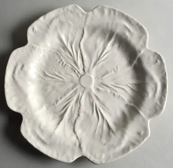 CABBAGE LEAF BEIGE CHARGER PLATE 12"