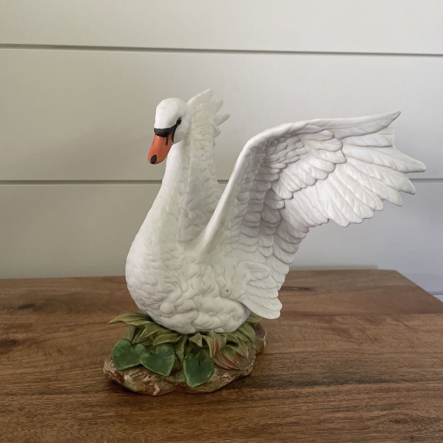 SWAN FIGURINE