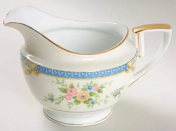 CASINO CREAMER  3 1/4"