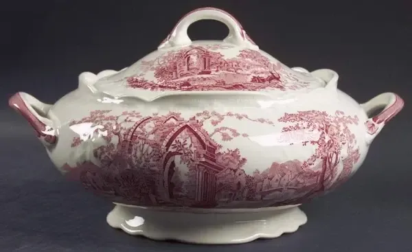 ENGLISH ABBEY RED SHADOWS  ROUND COVERED VEGETABLE