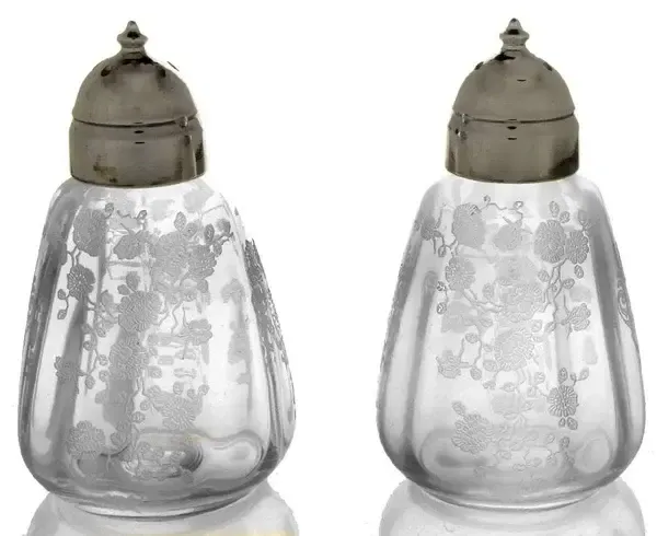 ROSE POINT-CLEAR SHAKER SET W METAL LID