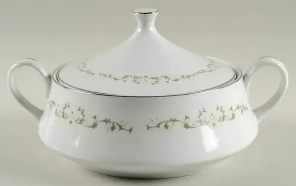 ELEGANCE ROUND COVERED VEGETABLE