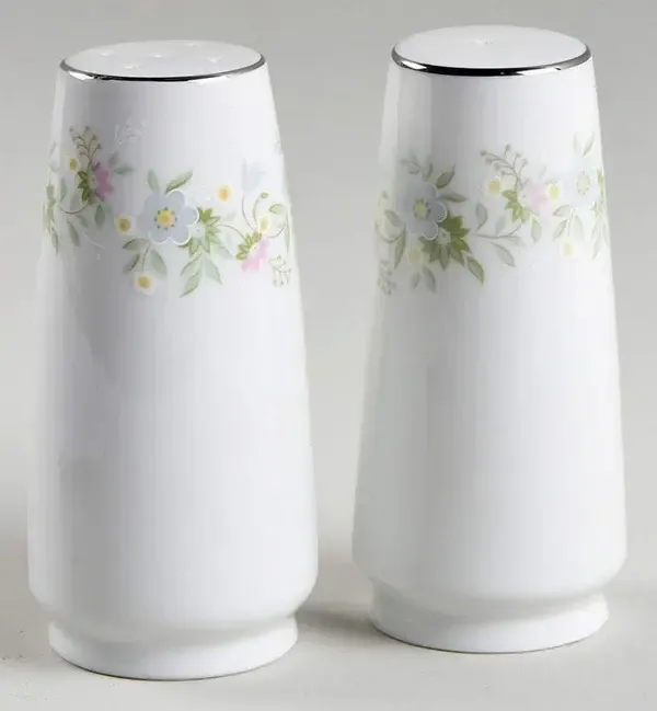FOREVER SPRING SALT &amp; PEPPER SET 1/5HOLE