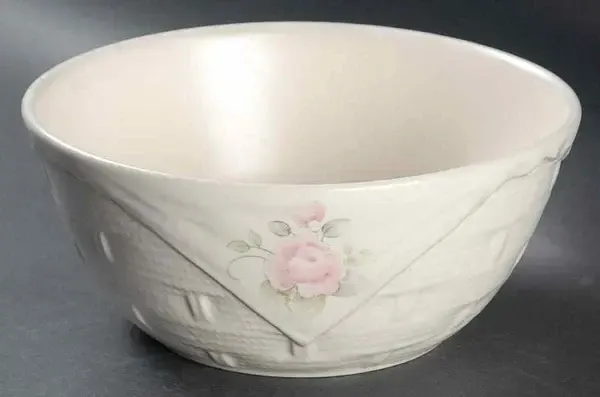 TEA ROSE BOWL BASKET 7 3/4"