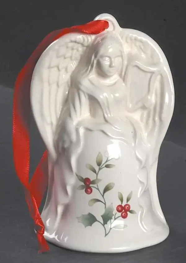 WINTERBERRY 1998 ANGEL BELL ORNAMENT NO RIBBON
