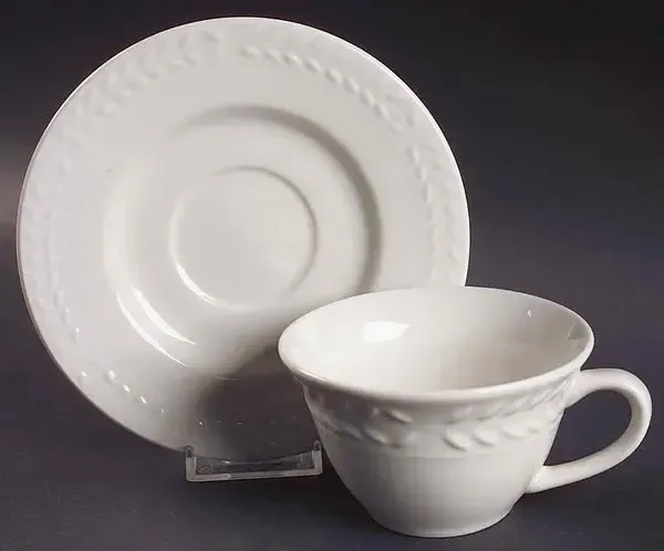 NOBILIS FLAT CUP AND SAUCER 2 1/2'