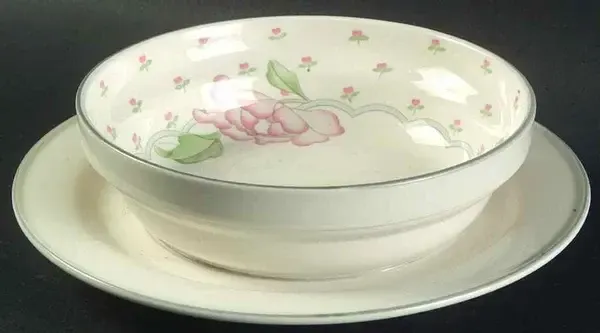 ROSE CHINTZ GRAVY BOAT/ATTACHED UNDERPLATE 7 7/8"