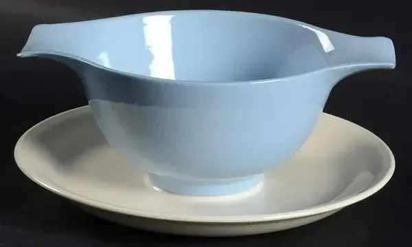 SKYTONE GRAVY BOAT ATTACHED UNDERPLATE