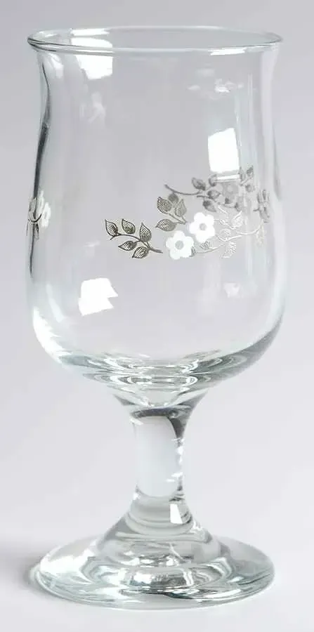 HEIRLOOM WINE GLASS 5 5 /8"