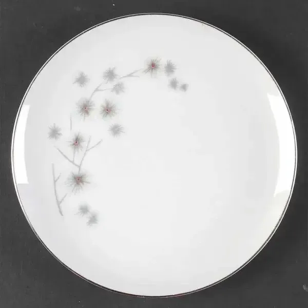 PLATINUM STARBURST SALAD PLATE 7 5/8"