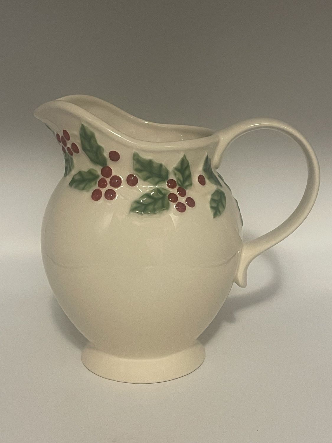 HOLLY &amp; BERRIES CREAM PITCHER 96 OZ