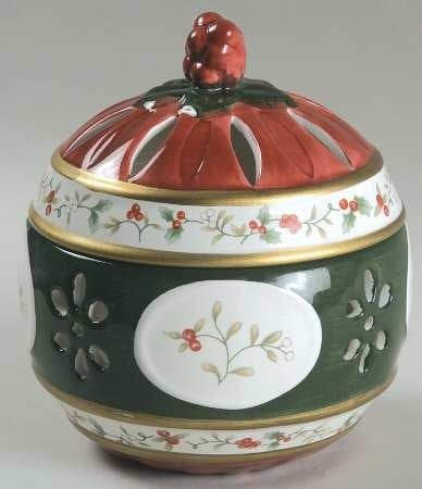 WINTERBERRY PIERCED 2 PC TEA LITE HOLDER