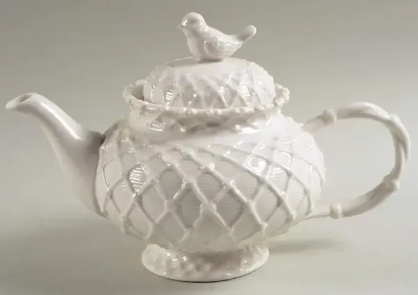 VICTORIAN BIRD TEAPOT